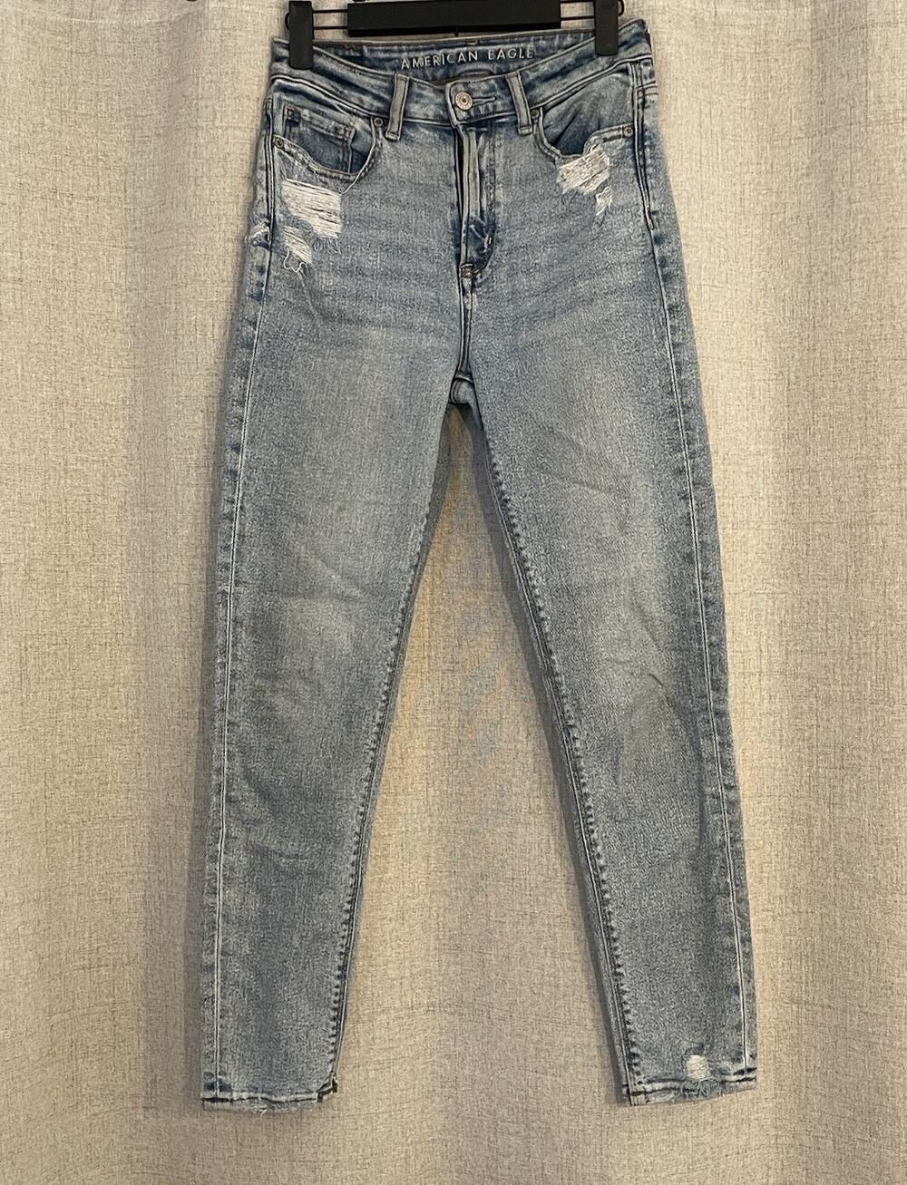 Women’s Size 00 Regular American Eagle Mom Jean Distressed Denim Jeans